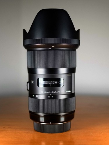 Sigma 35mm 8 dc - sigma, f/1.8