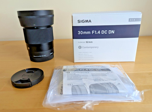 Sigma 30mm dc - 30mm, f1.4